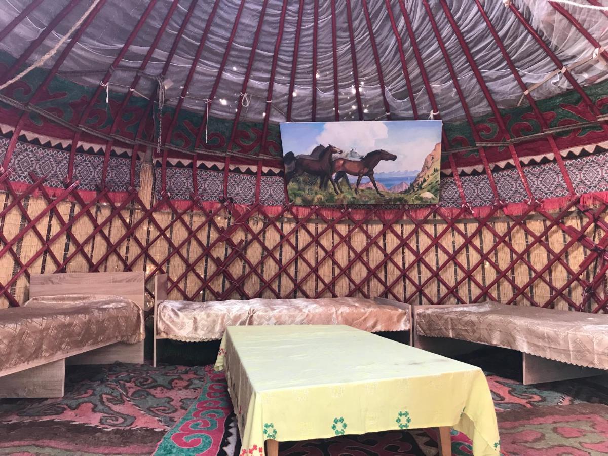 Guesthouse Bermet Tong Экстерьер фото