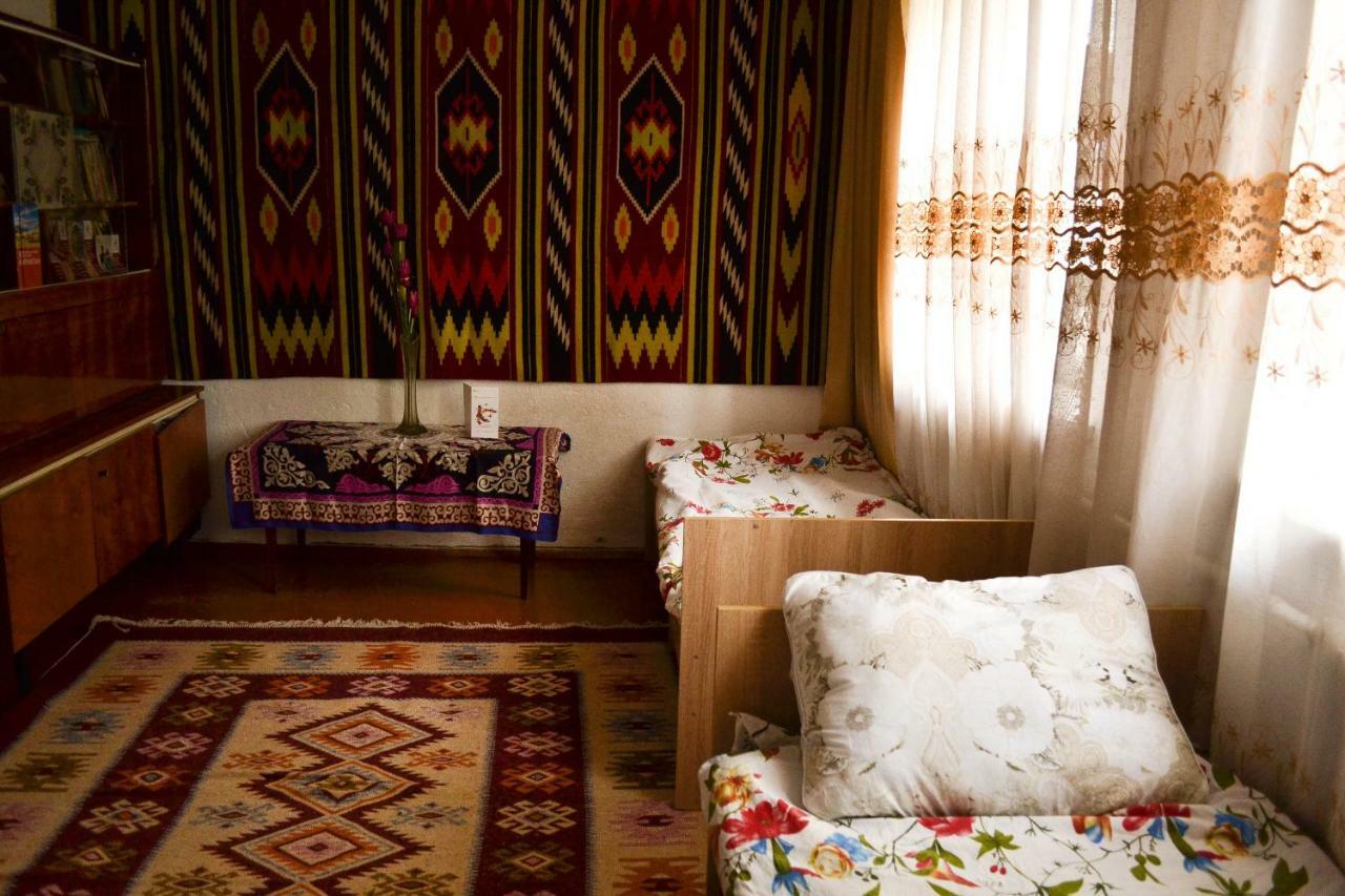 Guesthouse Bermet Tong Экстерьер фото