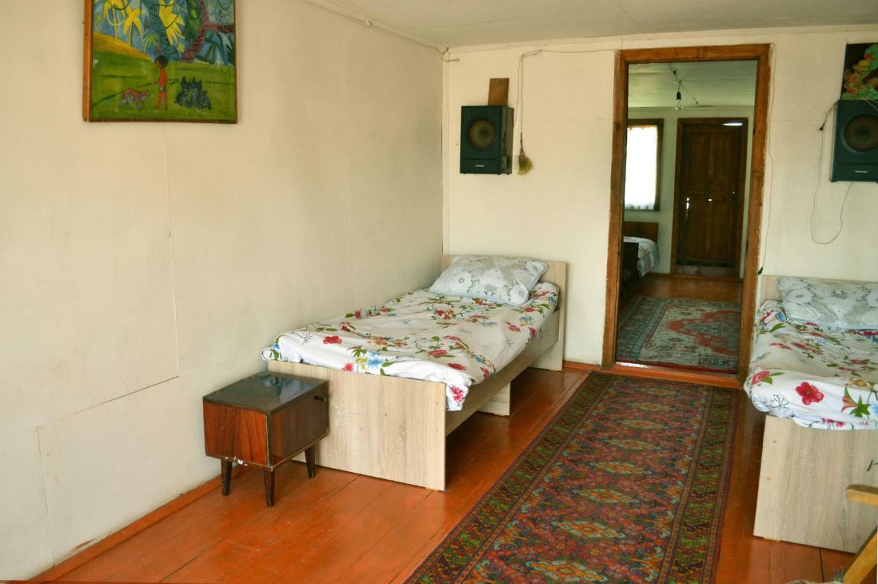 Guesthouse Bermet Tong Экстерьер фото