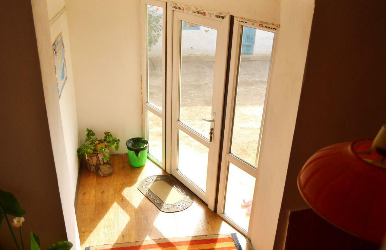 Guesthouse Bermet Tong Экстерьер фото