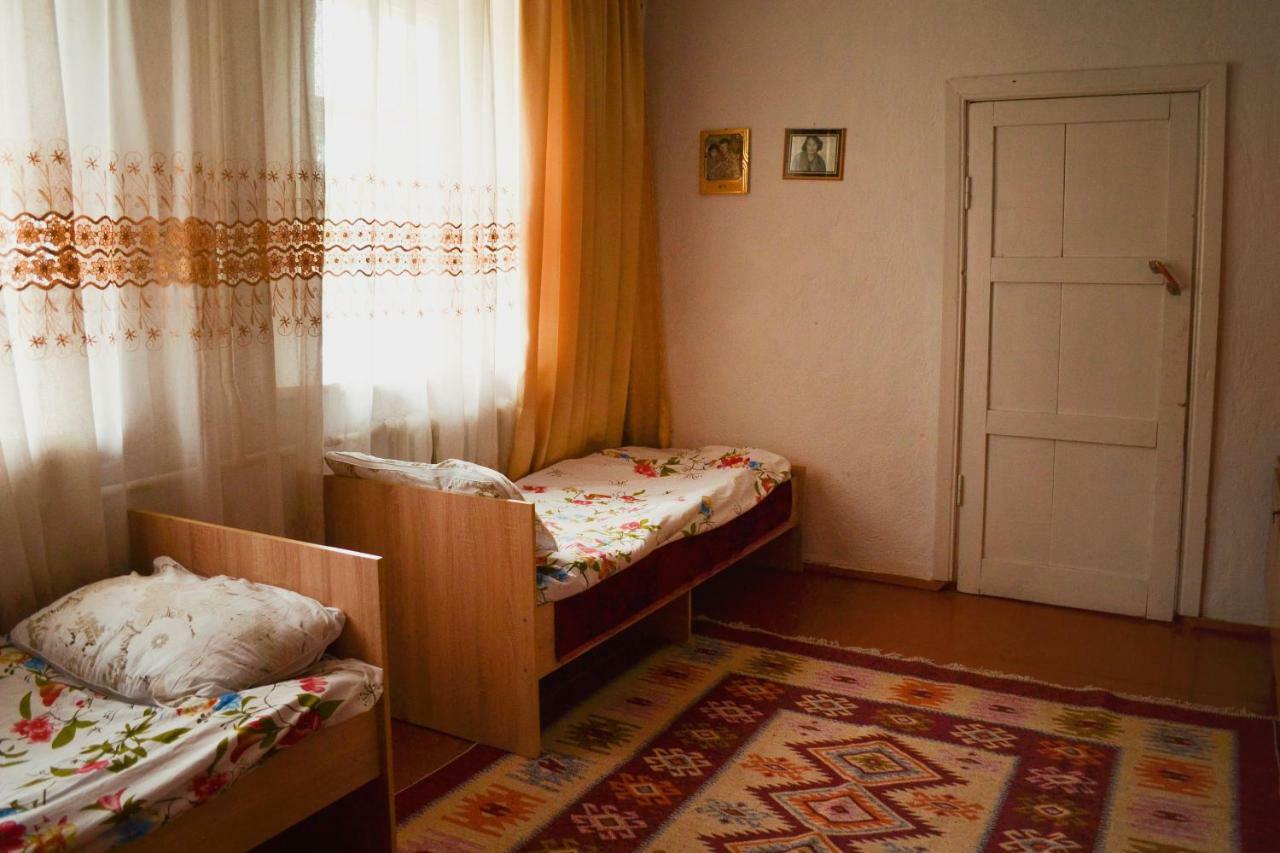 Guesthouse Bermet Tong Экстерьер фото